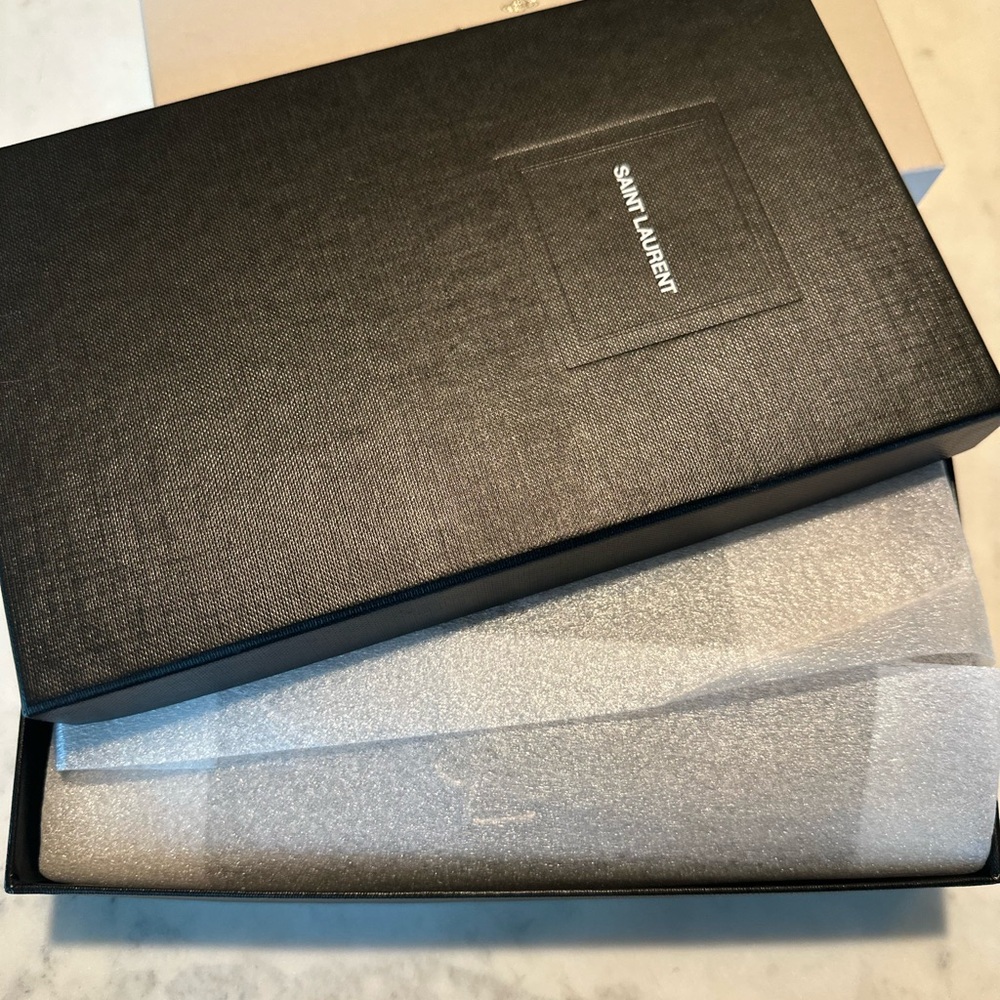 Saint Laurent Gray Wallet/Purse with Silver Accents + COA - Picture 8 of 10